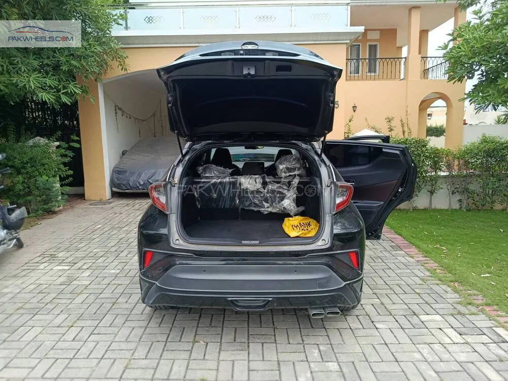 Toyota C-HR 2018 for Sale in Islamabad Toyota C-HR 2018 for Sale in Islamabad Image-7