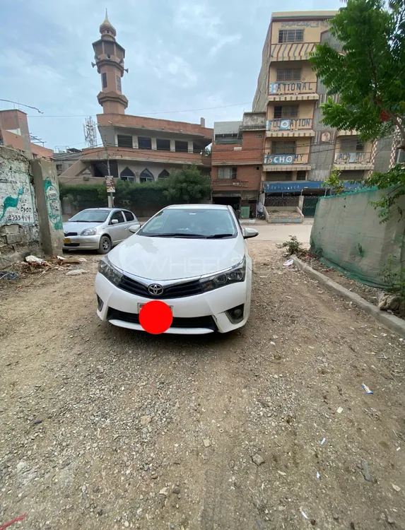 Toyota Corolla 2016 for Sale in Karachi Image-1