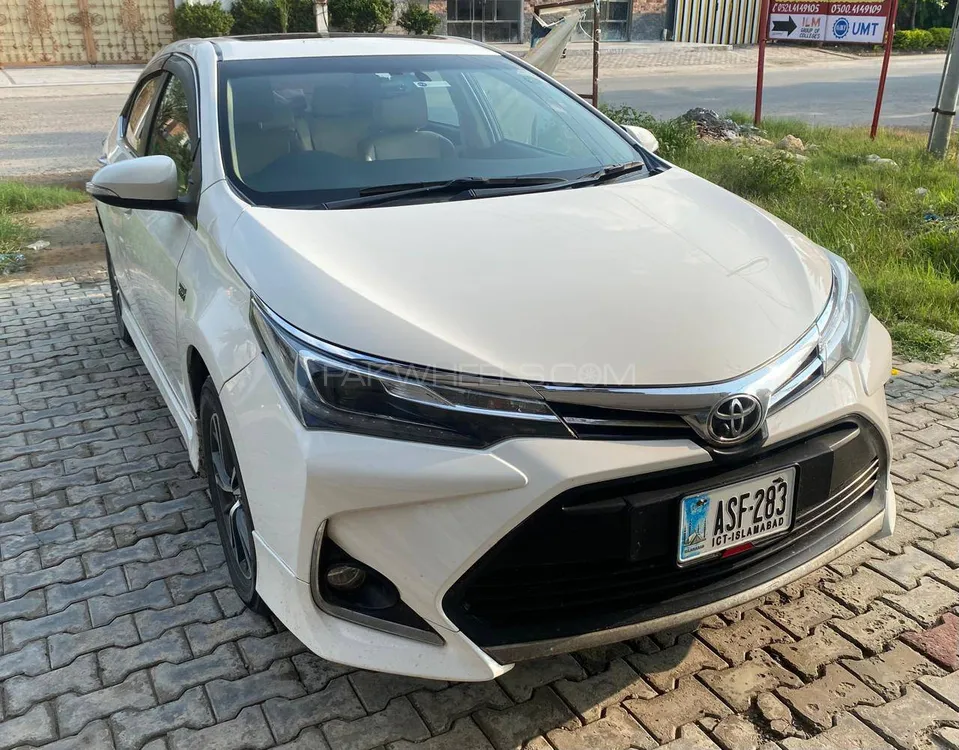 Toyota Corolla 2020 for Sale in Lahore Image-1