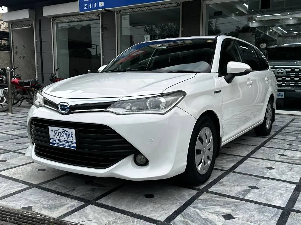 Toyota Corolla Fielder 2015 for Sale in Lahore Toyota Corolla Fielder 2015 for Sale in Lahore Image-2