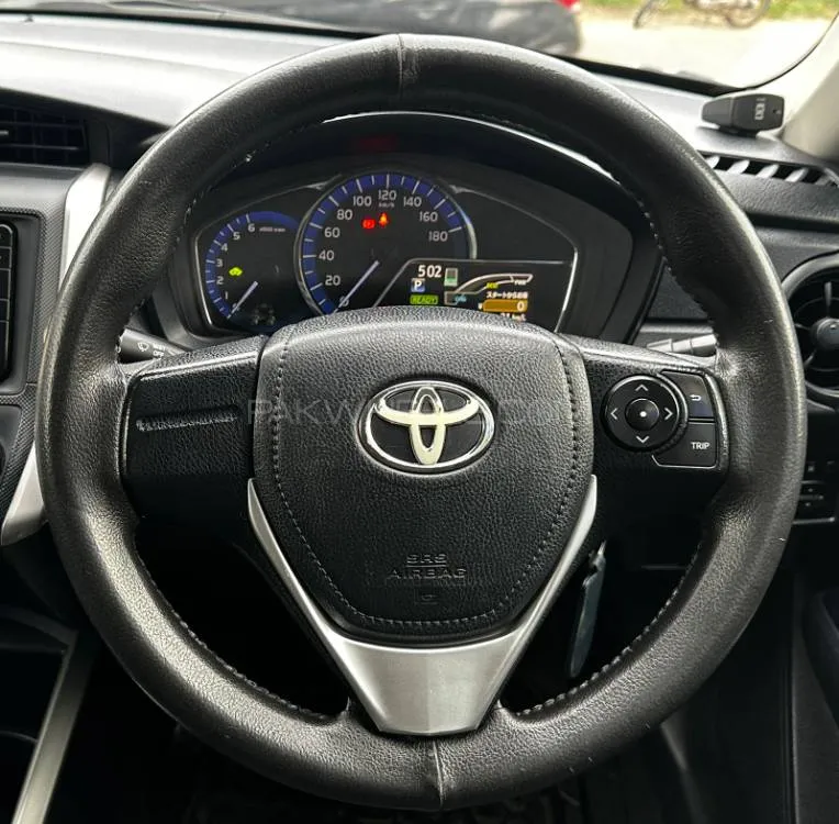Toyota Corolla Fielder 2015 for Sale in Lahore Toyota Corolla Fielder 2015 for Sale in Lahore Image-16