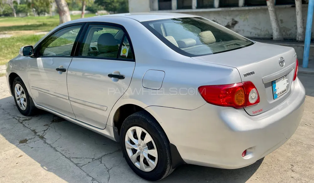 Toyota Corolla 2010 for Sale in Mardan Image-1