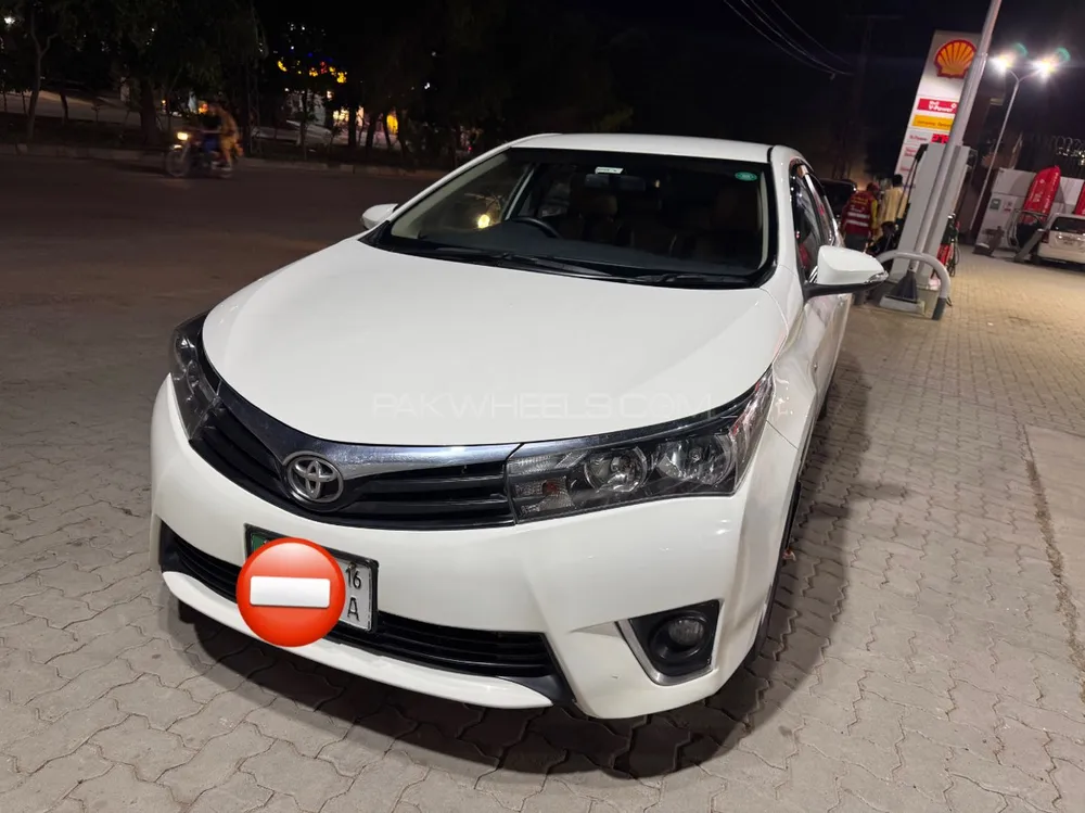Toyota Corolla 2016 for Sale in Lahore Image-1