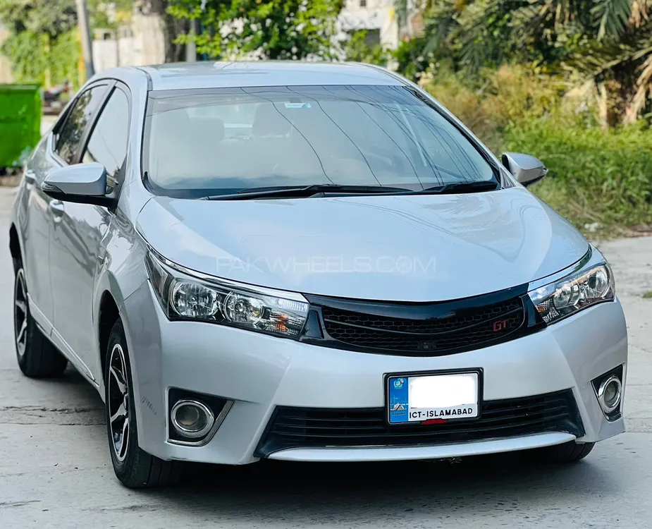 Toyota Corolla 2017 for Sale in Islamabad Image-1