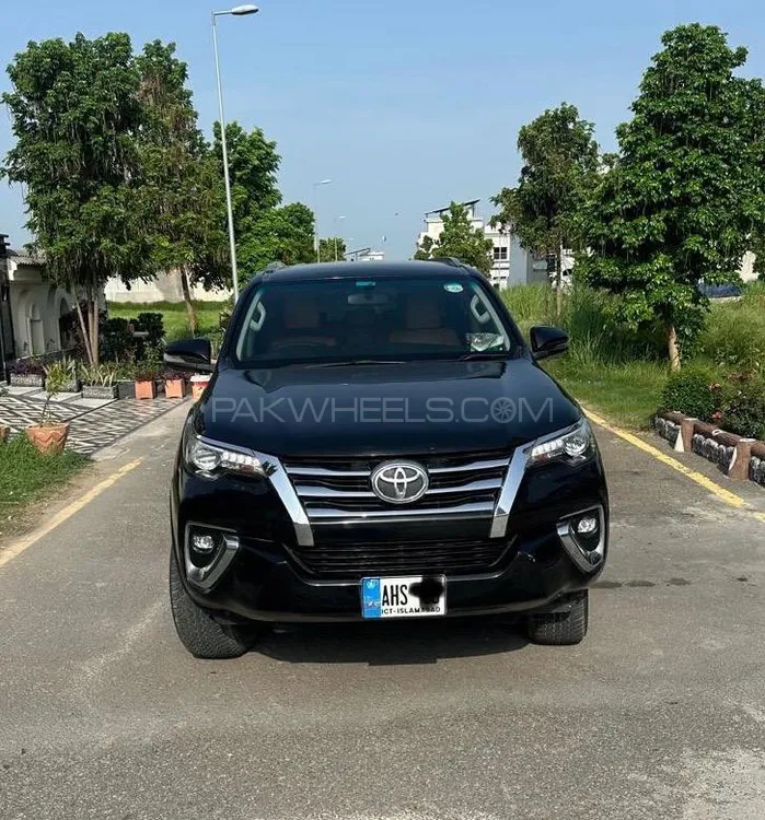 Toyota Fortuner 2018 for Sale in Sialkot Image-1