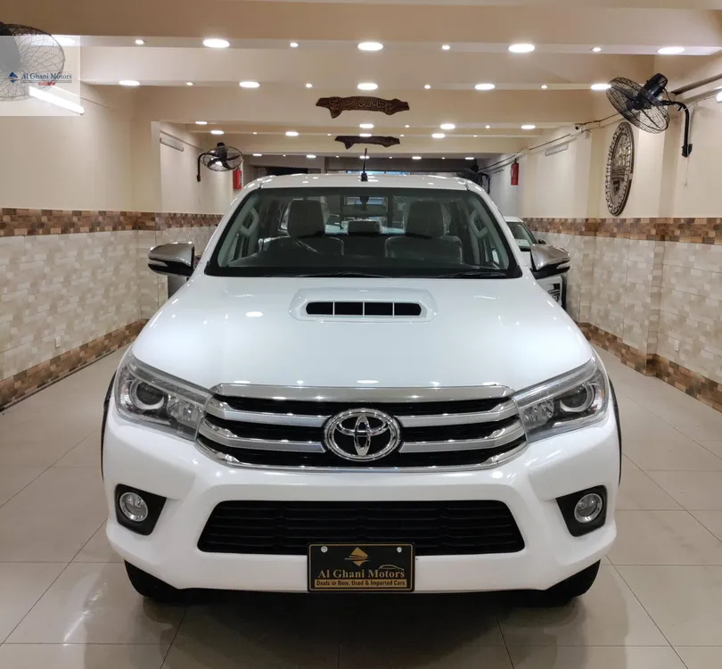 Toyota Hilux 2017 for Sale in Karachi Image-1