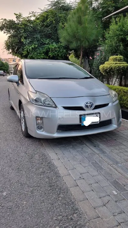 Toyota Prius 2014 for Sale in Islamabad Image-1