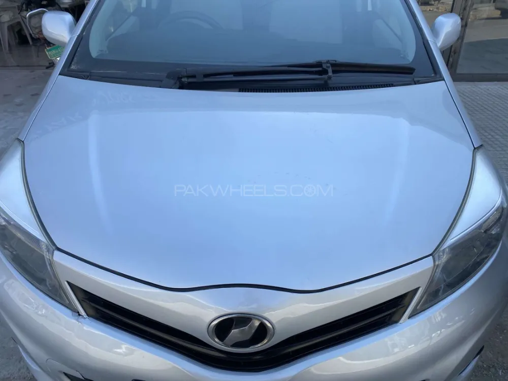 Toyota Vitz 2013 for Sale in Islamabad Image-1