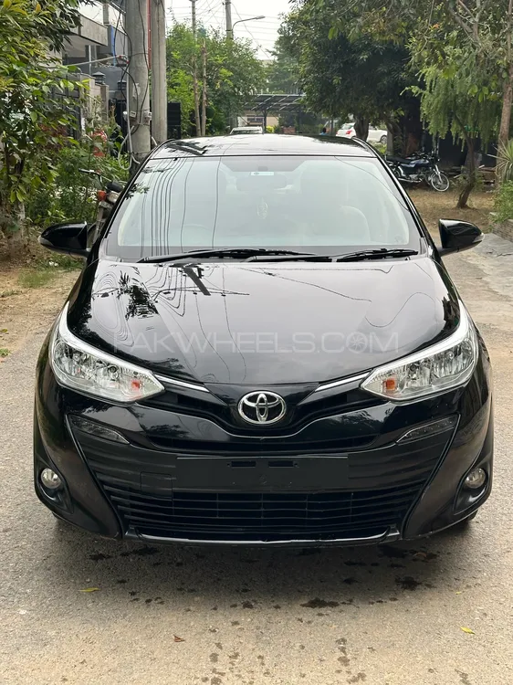 Toyota Yaris Sedan 2021 for Sale in Lahore Image-1