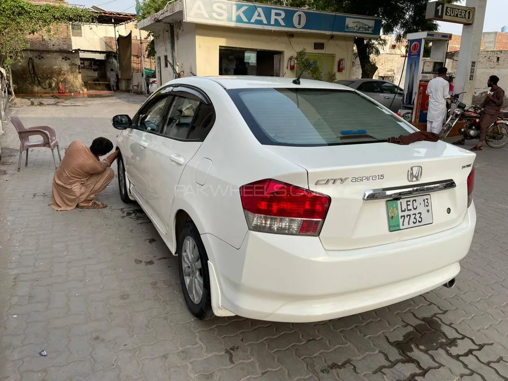 Honda City 2013 for Sale in Multan Image-1