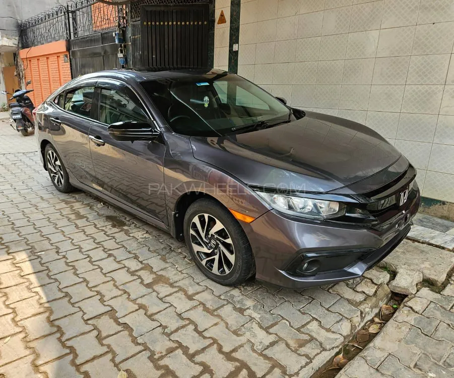 Honda Civic 2016 for Sale in Okara Image-1
