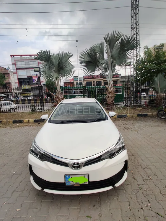 Toyota Corolla 2018 for Sale in Islamabad Image-1