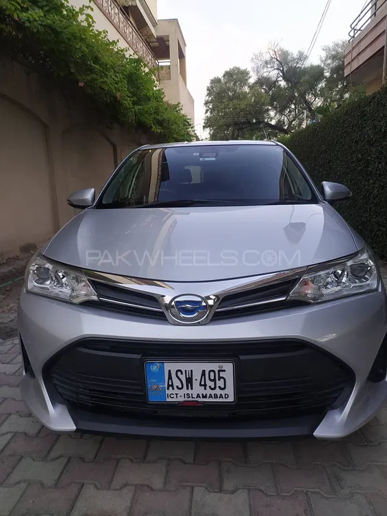 Toyota Corolla Fielder 2017 for Sale in Peshawar Image-1