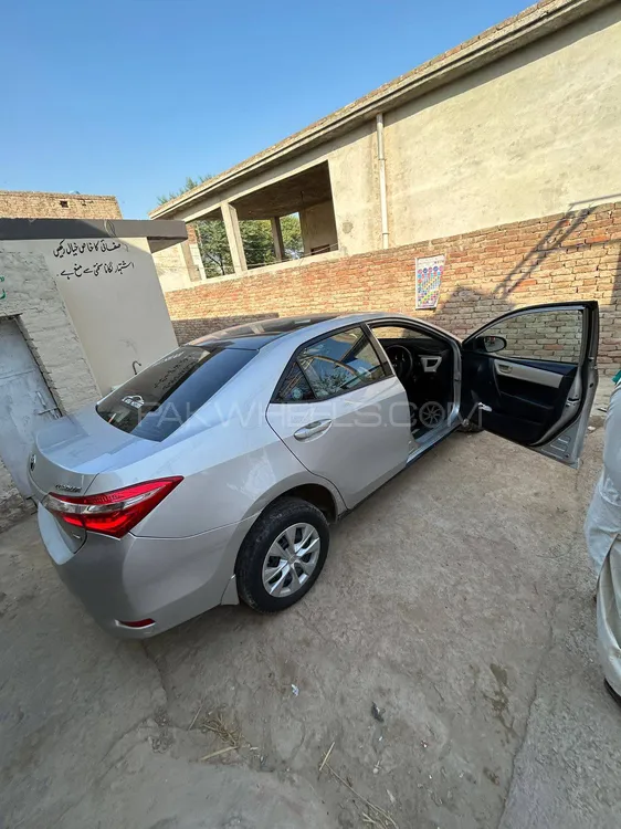 Toyota Corolla 2016 for Sale in Dera ismail khan Image-1