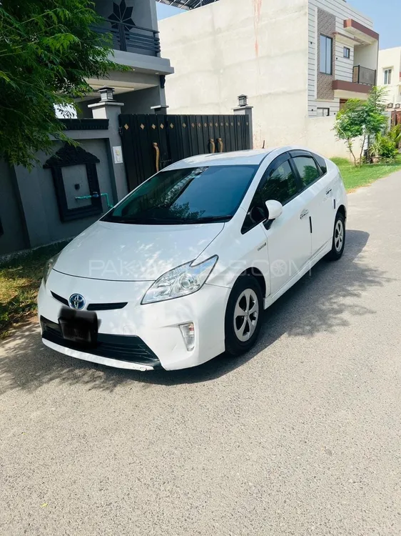 Toyota Prius 2014 for Sale in Multan Image-1