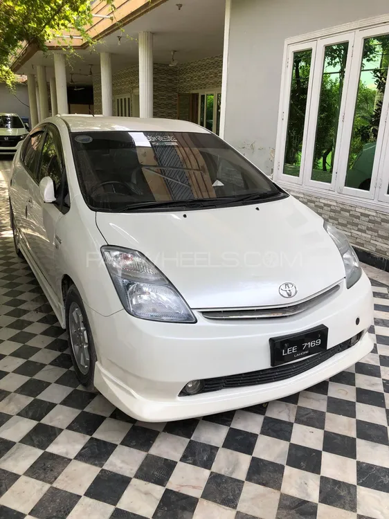 Toyota Prius 2007 for Sale in Peshawar Image-1