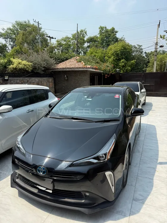 Toyota Prius 2021 for Sale in Peshawar Image-1