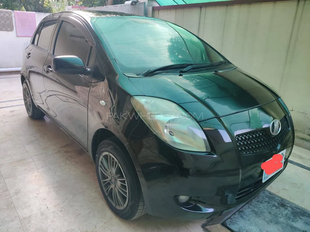 Toyota Vitz 2005 for Sale in Islamabad Image-1