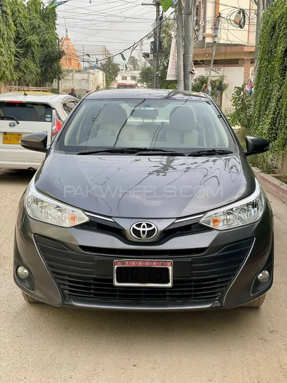 Toyota Yaris Sedan 2021 for Sale in Karachi Image-1