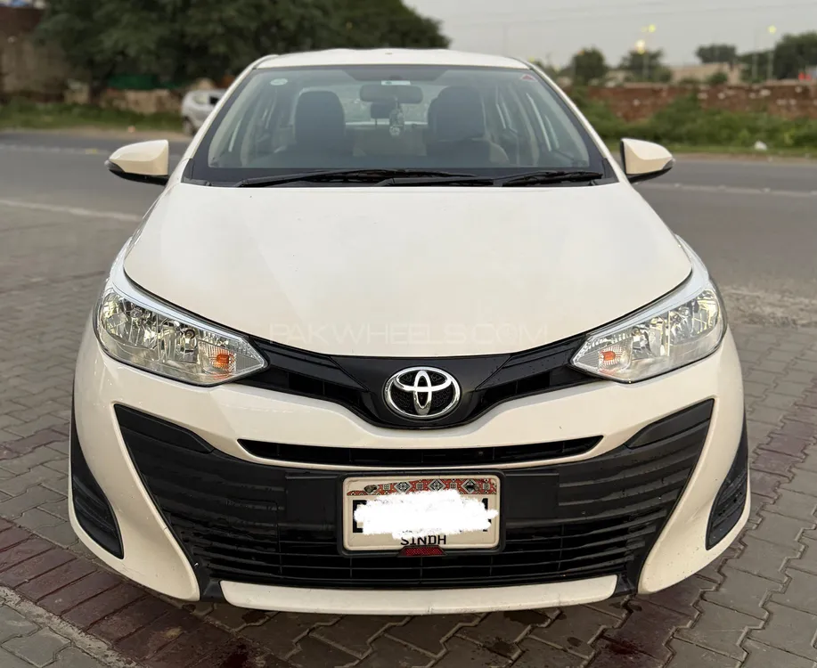 Toyota Yaris Sedan 2021 for Sale in Lahore Image-1