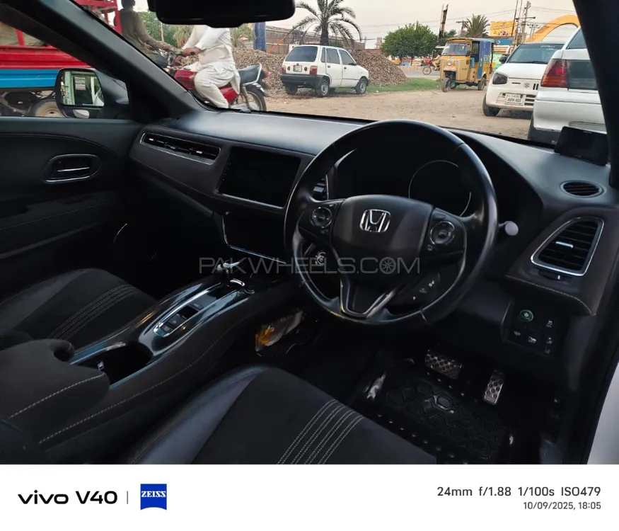 Honda Vezel 2019 for Sale in Gujrat Image-1