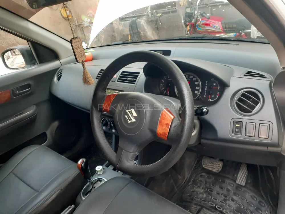 Suzuki Swift 2015 for Sale in Rawalpindi Image-1