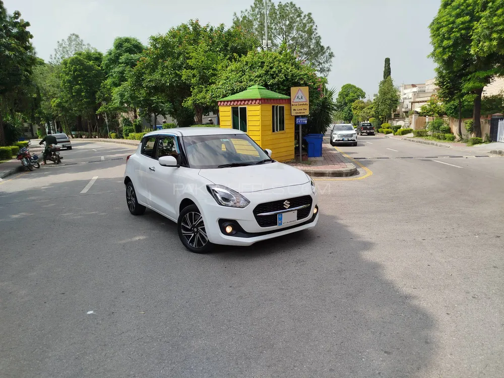Suzuki Swift 2023 for Sale in Islamabad Image-1