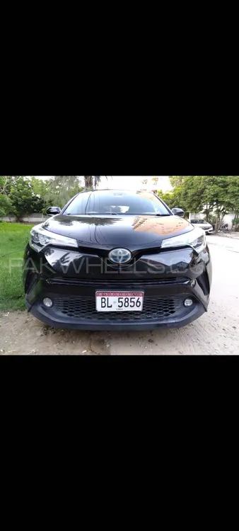 Toyota C-HR 2017 for Sale in Karachi Image-1