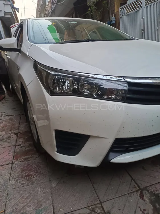 Toyota Corolla 2017 for Sale in Islamabad Image-1
