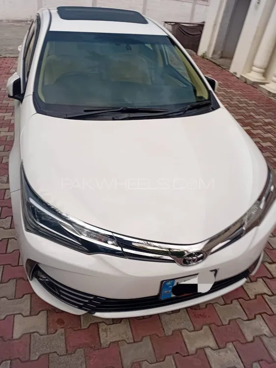 Toyota Corolla 2018 for Sale in Islamabad Image-1