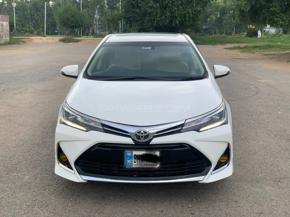 Toyota Corolla 2020 for Sale in Islamabad Image-1