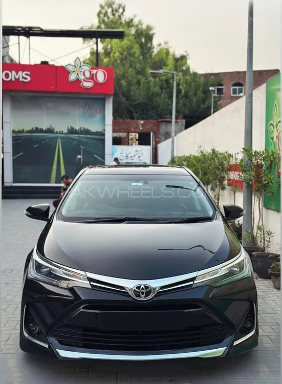 Toyota Corolla 2021 for Sale in Lahore Image-1