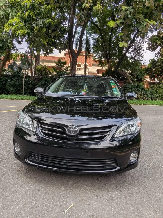 Toyota Corolla 2013 for Sale in Lahore Image-1