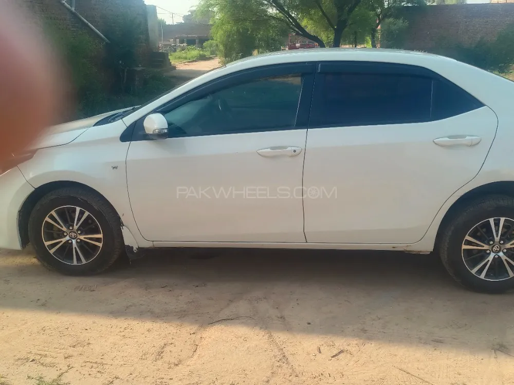 Toyota Corolla 2015 for Sale in Sargodha Image-1