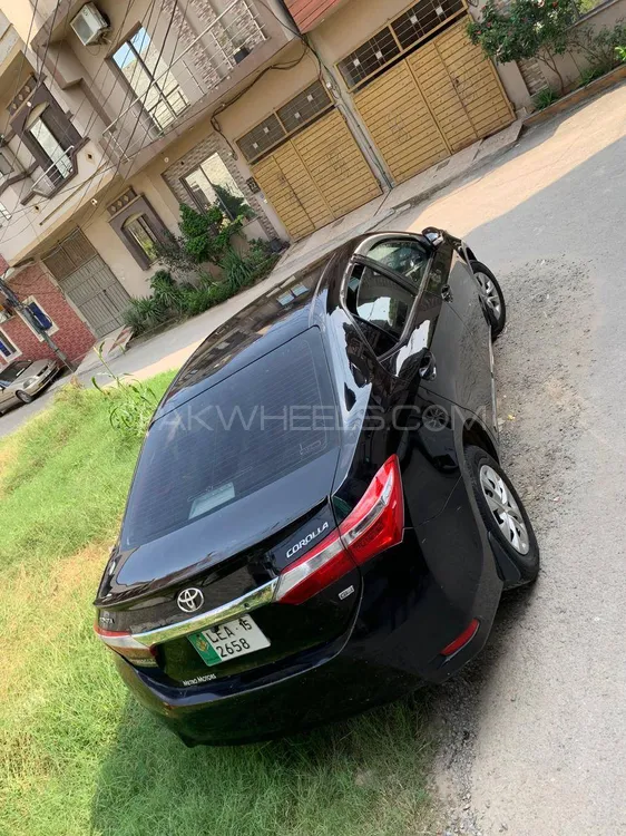 Toyota Corolla 2014 for Sale in Lahore Image-1