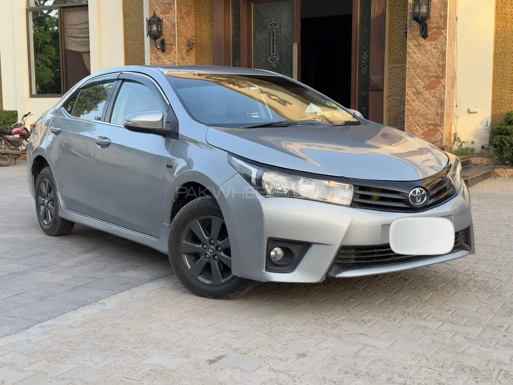 Toyota Corolla 2015 for Sale in Faisalabad Image-1