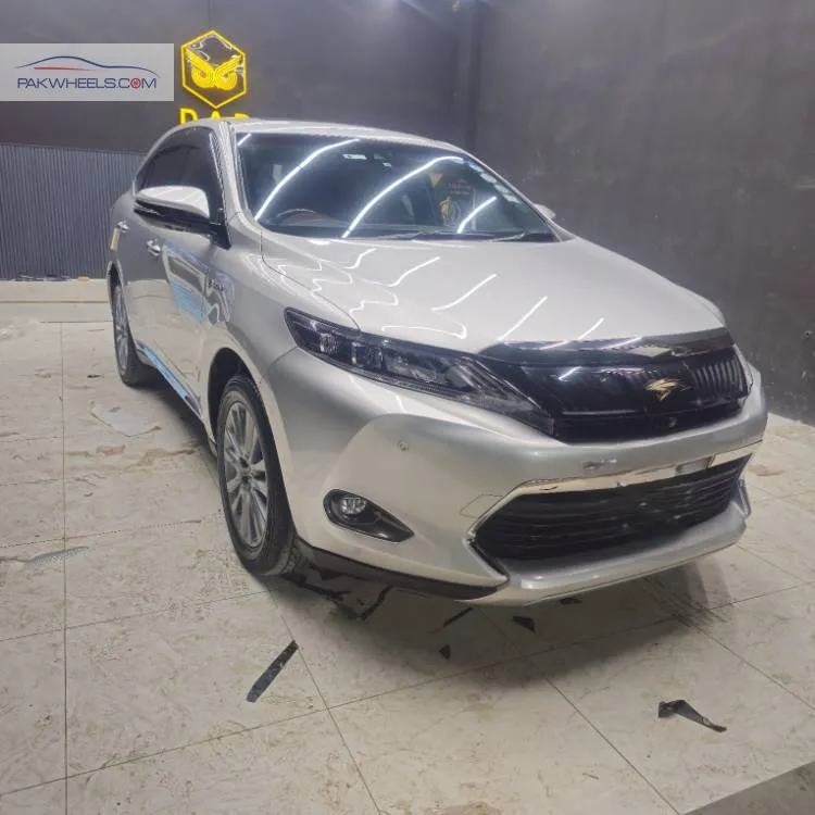 Toyota Harrier 2014 for Sale in Lahore Toyota Harrier 2014 for Sale in Lahore Image-2