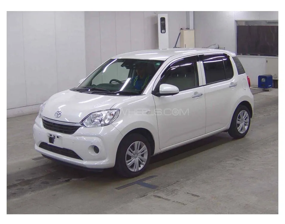 Toyota Passo 2022 for Sale in Karachi Image-1