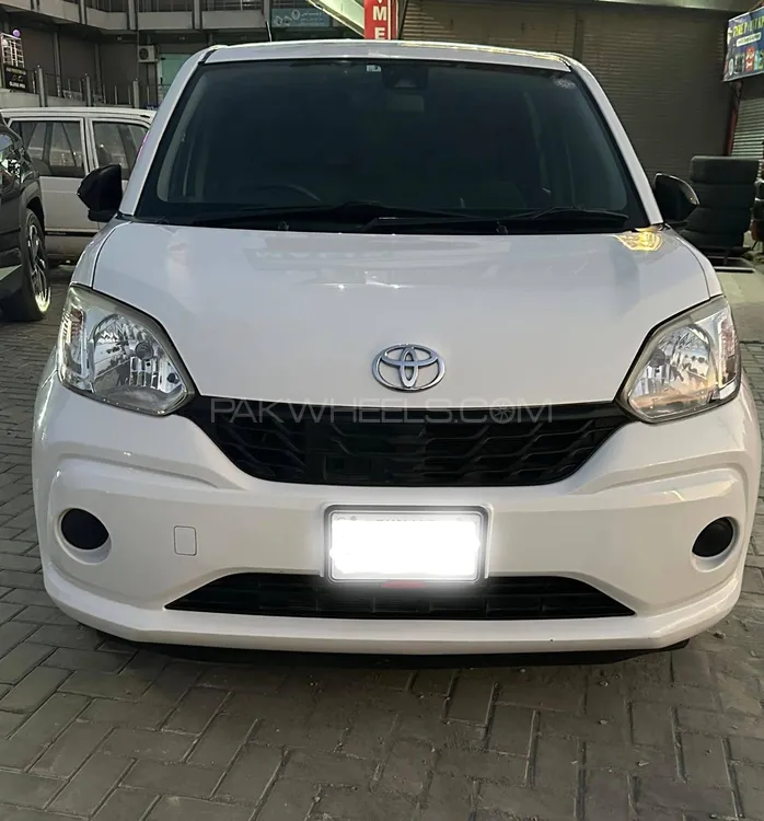 Toyota Passo 2017 for Sale in Peshawar Image-1