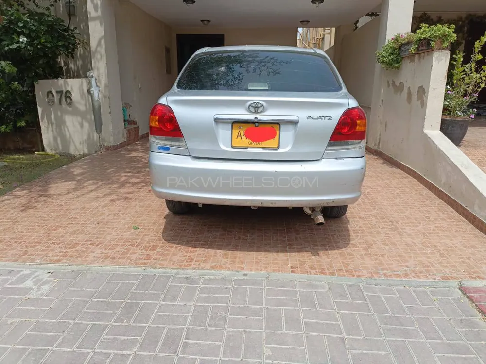 Toyota Platz 2003 for Sale in Karachi Image-1