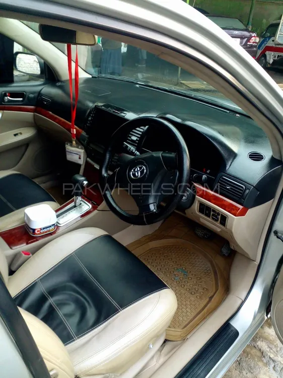 Toyota Premio 2004 for Sale in Peshawar Image-1