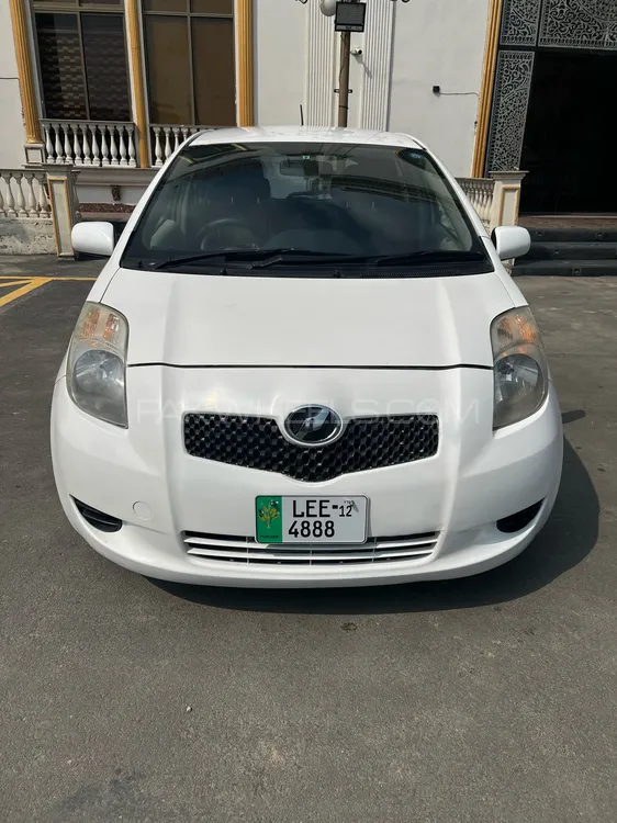 Toyota Vitz 2006 for Sale in Lahore Image-1