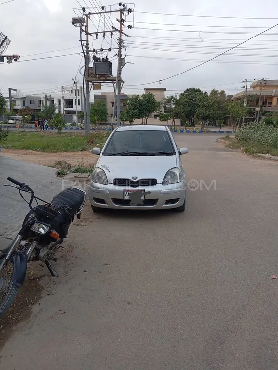Toyota Vitz 2004 for Sale in Karachi Image-1