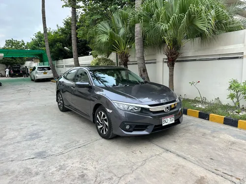 Honda Civic Oriel 1.8 i-VTEC CVT 2018