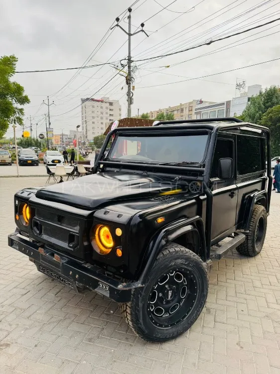 Land Rover Defender 2006 for Sale in Karachi Image-1