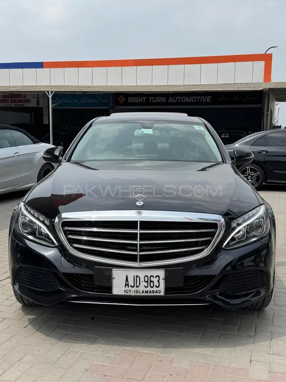 Mercedes Benz C Class 2018 for Sale in Islamabad Image-1