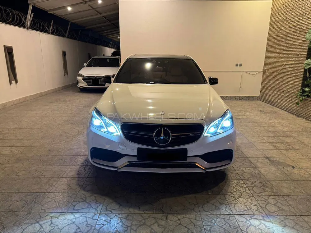 Mercedes Benz E Class 2014 for Sale in Karachi Image-1