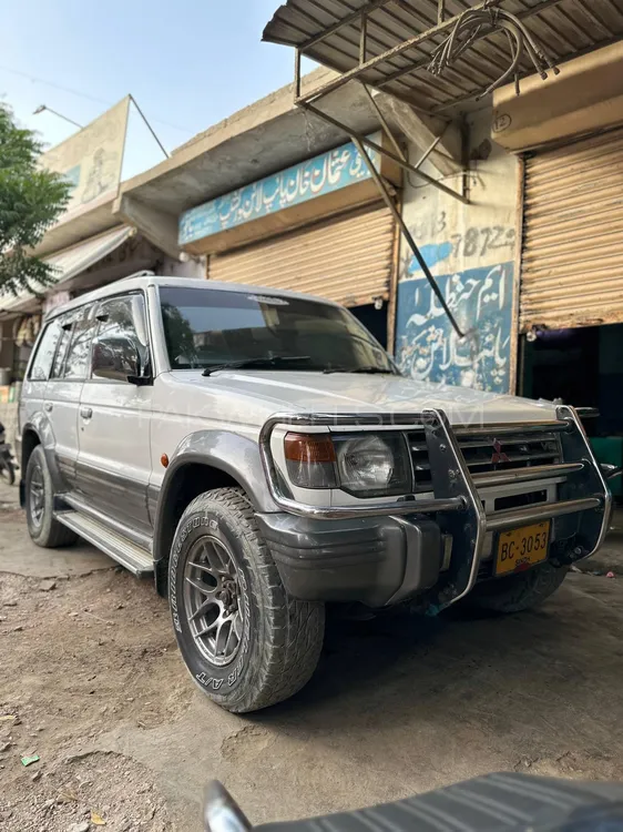 Mitsubishi Pajero 1993 for Sale in Karachi Image-1