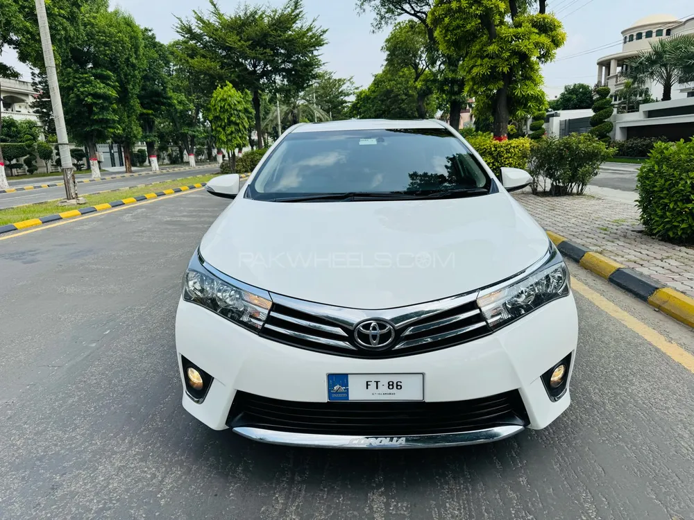 Toyota Corolla 2015 for Sale in Gujranwala Image-1