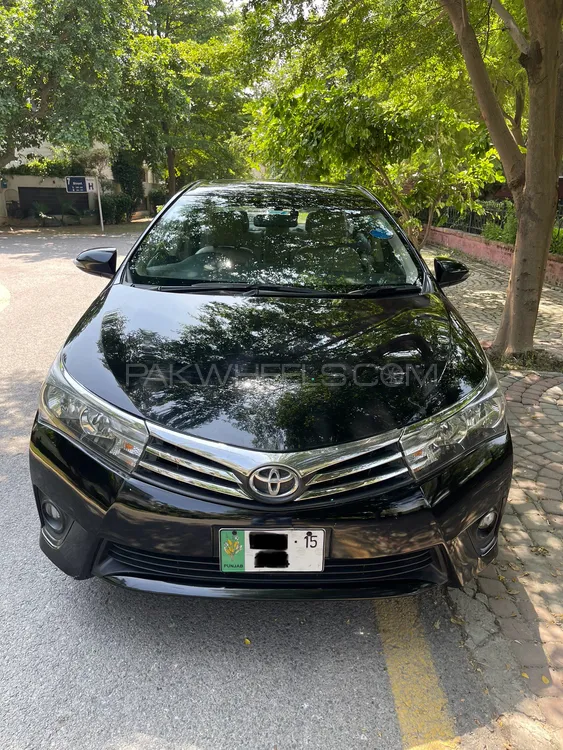 Toyota Corolla 2015 for Sale in Lahore Image-1